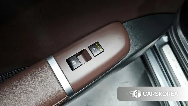 Hyundai Grandeur (GN7) id 3555242 из Кореи 10