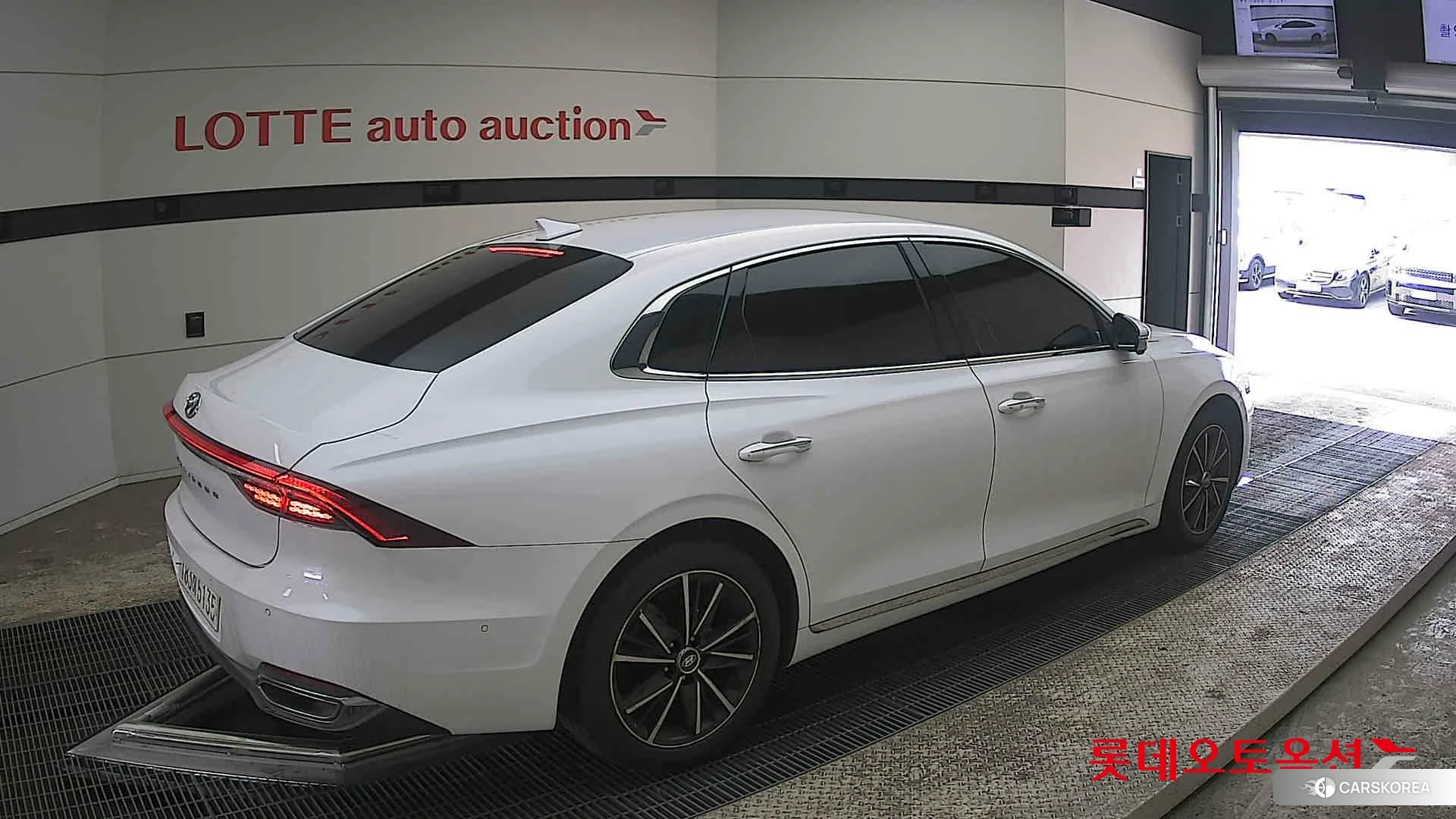 Hyundai Grandeur id 3888366 из Кореи 10