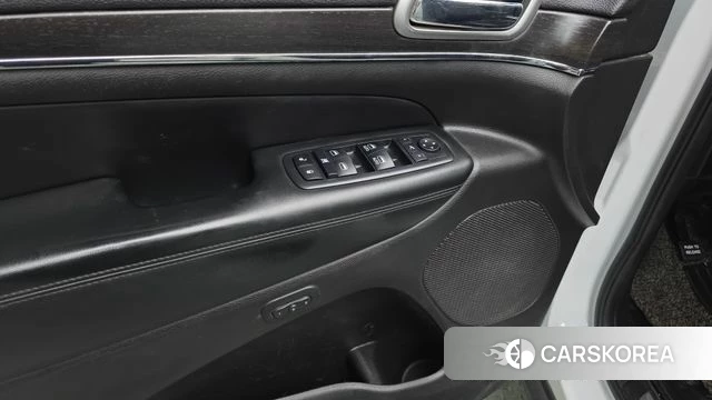Jeep Grand Cherokee id 4318113 из Кореи 10