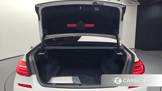 BMW 7 Series (G11) id 3761373 из Кореи 10