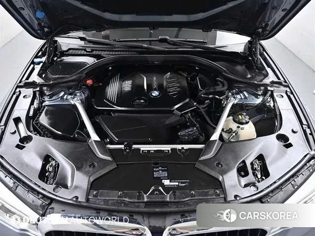 BMW 5 Series (G30) id 3203846 из Кореи 10