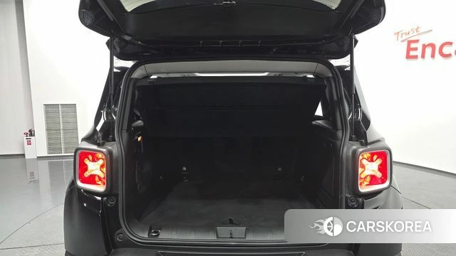 Jeep Renegade id 3853620 из Кореи 10