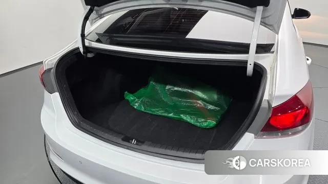 Hyundai Avante AD id 3742766 из Кореи 10