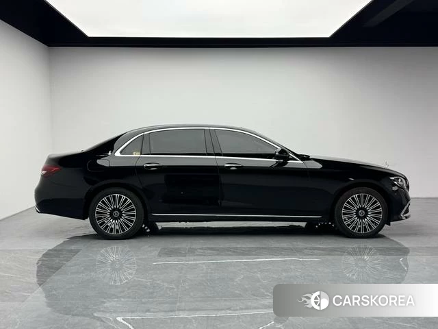 Mercedes-Benz E-class id 4275245 из Китая 10