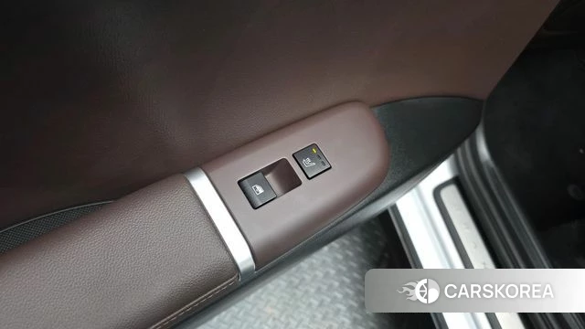 Hyundai Grandeur (GN7) id 4500386 из Кореи 10