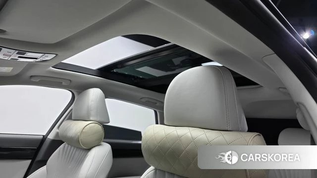 Hyundai Grandeur (GN7) id 4892781 из Кореи 10
