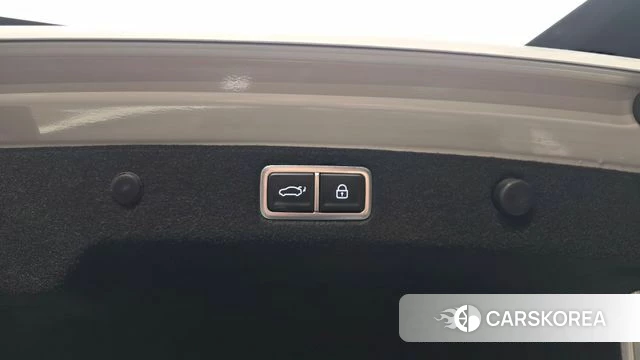 Hyundai Grandeur Hybrid (GN7) id 4941912 из Кореи 10