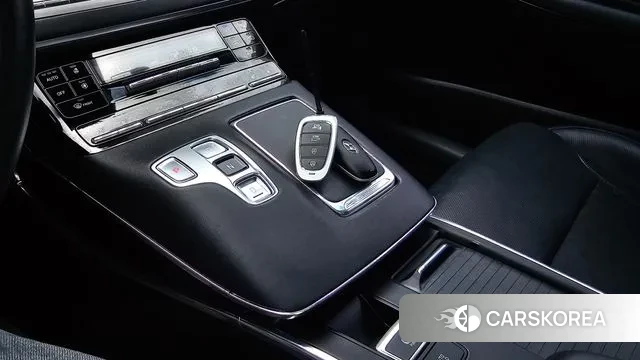 Hyundai The New Grandeur IG id 3021406 из Кореи 10