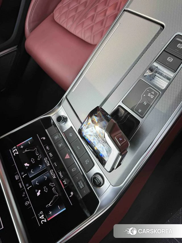Audi A7L id 4265289 из Китая 10