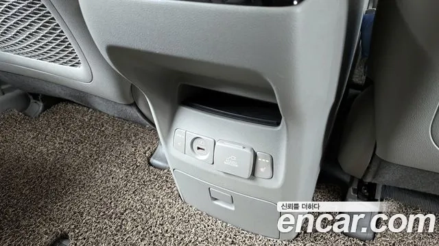 Kia The New Carnival id 2946076 из Кореи 10