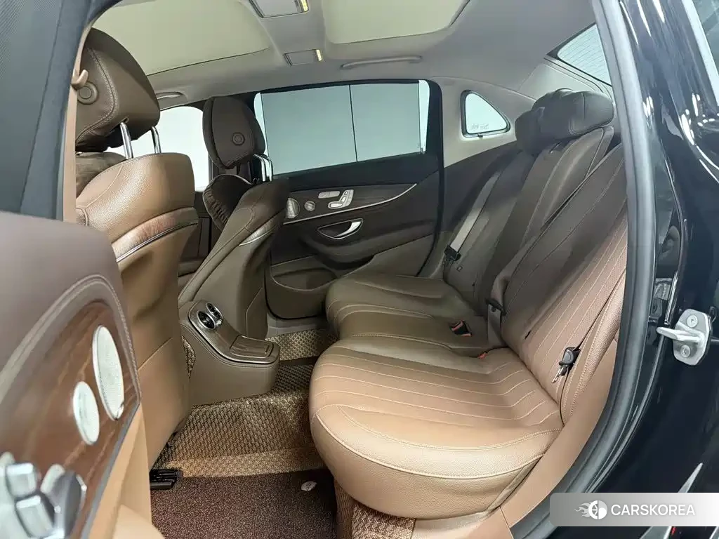 Mercedes-Benz E-Class id 4649298 из Китая 10