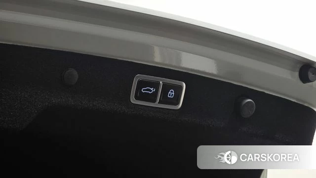 Hyundai Grandeur Hybrid (GN7) id 4612891 из Кореи 10