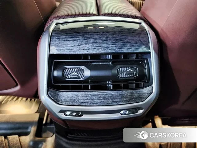 BMW i7 (G70) id 3452478 из Кореи 10