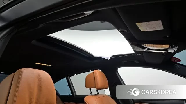 BMW 5 Series (G30) id 3355060 из Кореи 10