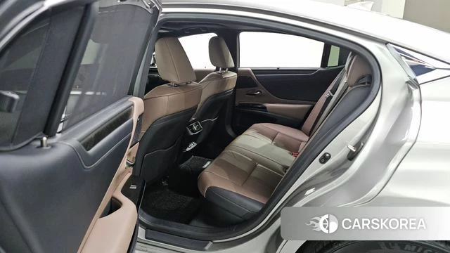 Lexus ES300h 7th generation id 4763198 из Кореи 10