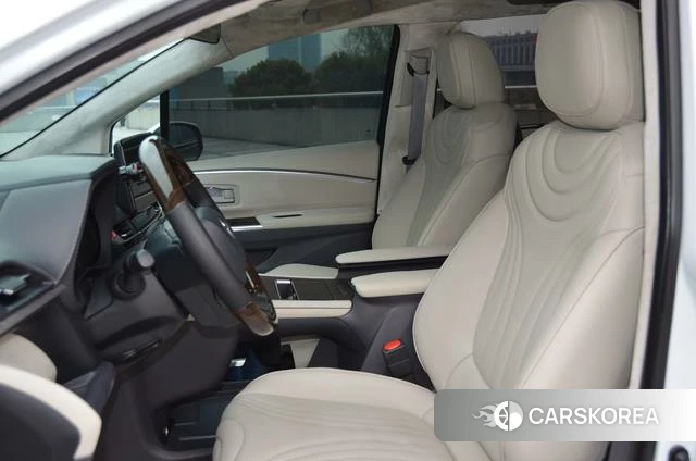 Toyota Saina id 4276040 из Китая 10