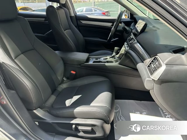 Honda Accord id 3920462 из Китая 10