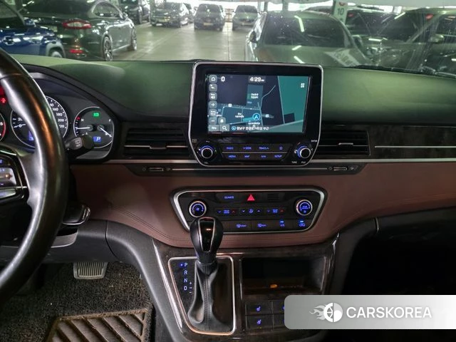 Hyundai The New Grand Starex id 3965957 из Кореи 10