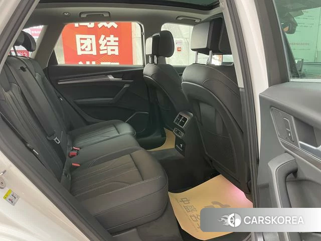 Audi Q5L id 3855983 из Китая 10