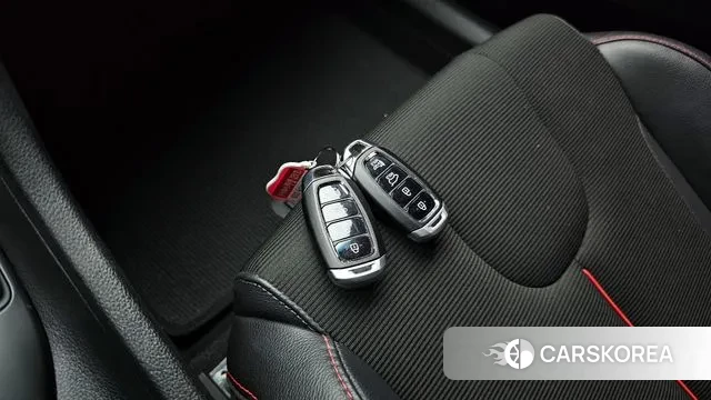 Hyundai Veloster (JS) id 3318887 из Кореи 10