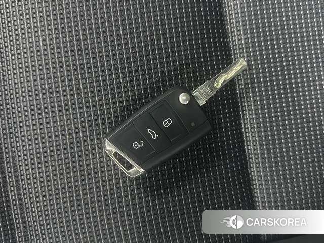 Volkswagen Golf id 4254439 из Китая 10