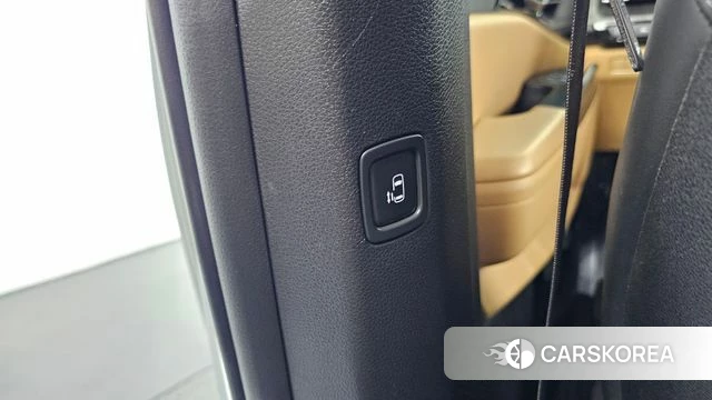 Kia Carnival 4th generation id 3941193 из Кореи 10