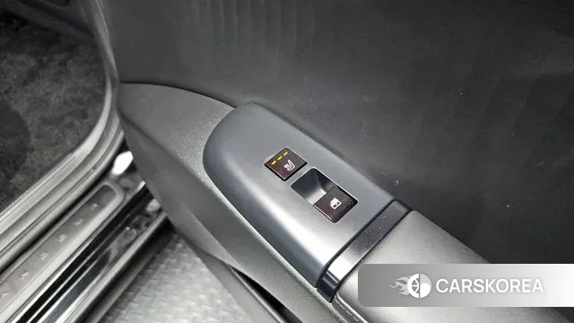 Hyundai Grandeur Hybrid (GN7) id 3512469 из Кореи 10