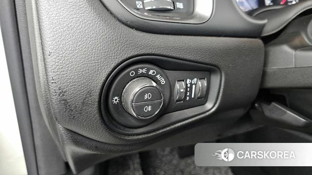 Jeep Renegade id 4604040 из Кореи 10
