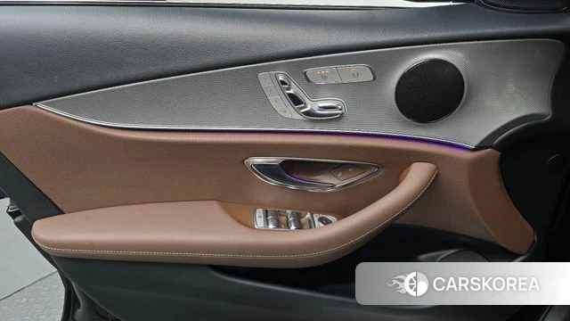 Mercedes-Benz E-Class W213 id 4605463 из Кореи 10