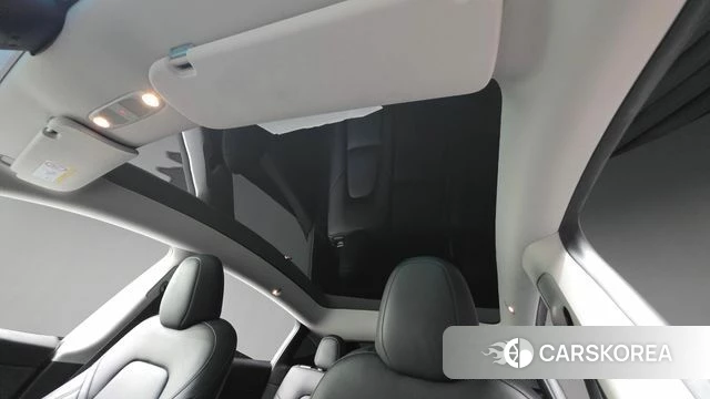 Tesla Model Y id 3831855 из Кореи 10