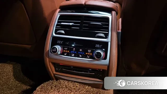 BMW 7 Series (G11) id 3198168 из Кореи 10