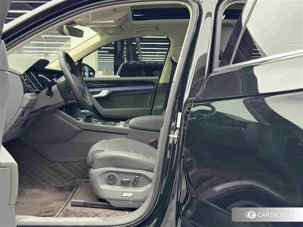 Volkswagen Touareg id 4629618 из Китая 10