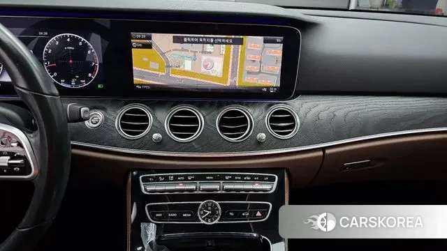 Mercedes-Benz E-Class W213 id 3504957 из Кореи 10