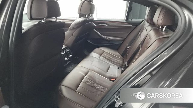 BMW 5 Series (G30) id 4615507 из Кореи 10