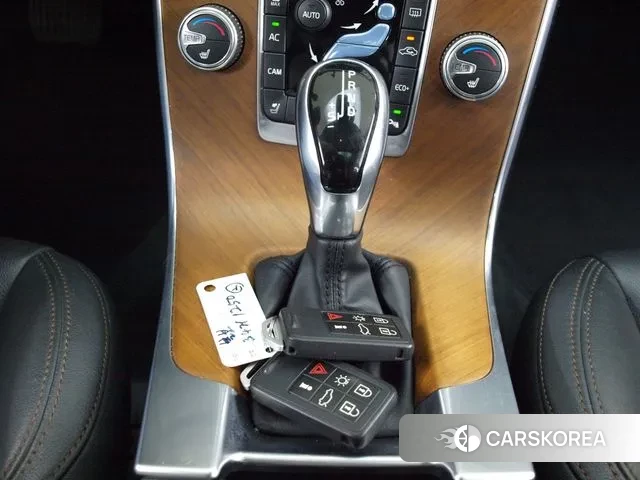 Volvo V60 Cross-Country id 3005084 из Кореи 10