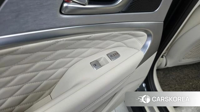 Genesis G70 id 4620098 из Кореи 10