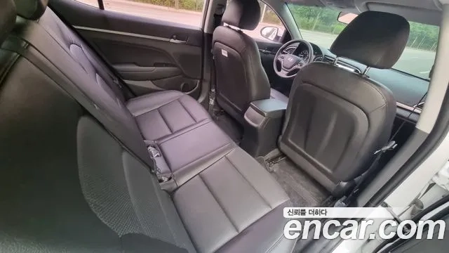 Hyundai Avante AD id 2928515 из Кореи 10