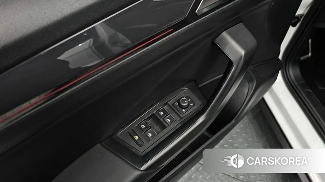 Volkswagen T-Roc id 3860206 из Кореи 10