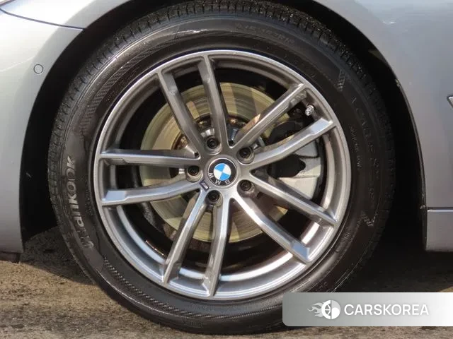 BMW 5 Series (G30) id 3765976 из Кореи 10