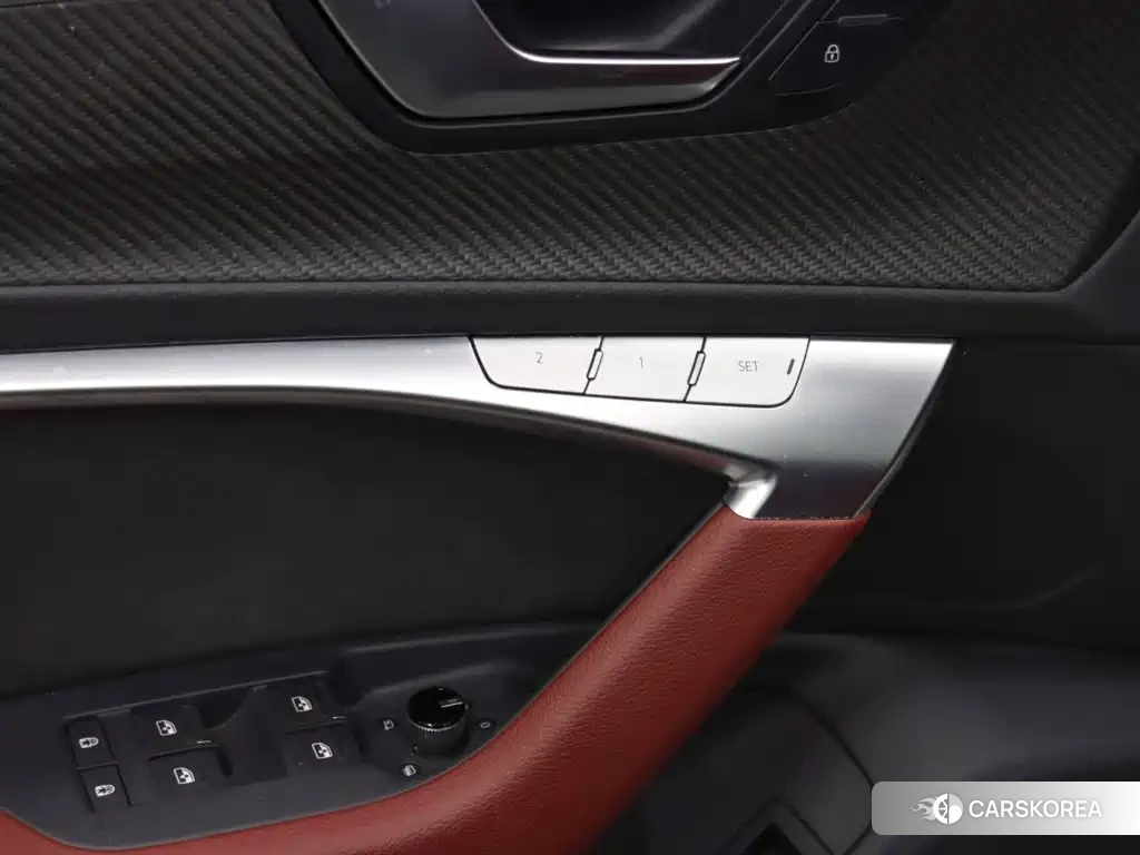 Audi A7L id 4622693 из Китая 10