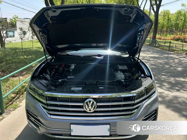 Volkswagen Touareg id 4211570 из Китая 10