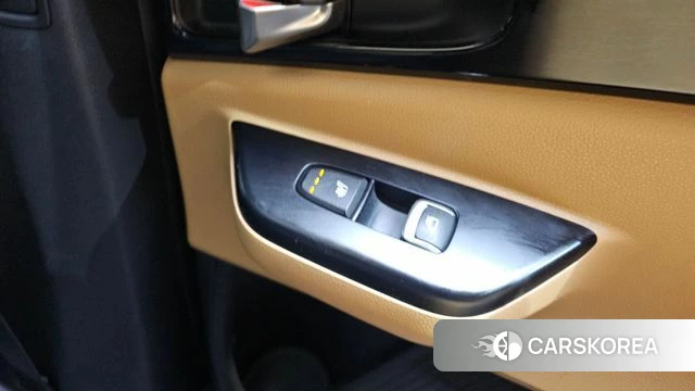 Kia Carnival 4th generation id 4330111 из Кореи 10