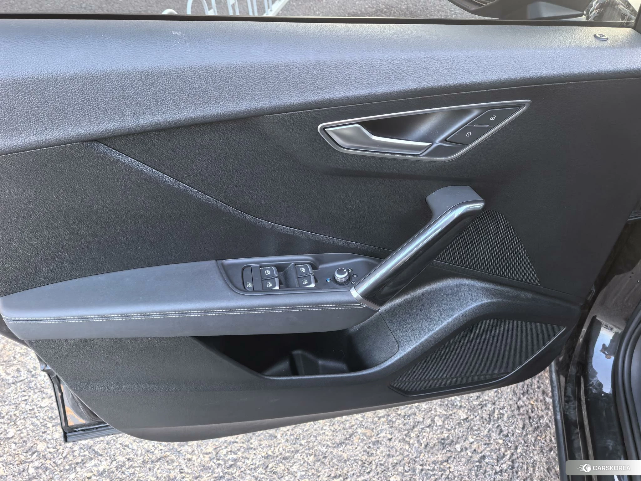 Audi Q2L id 4510774 из Китая 10