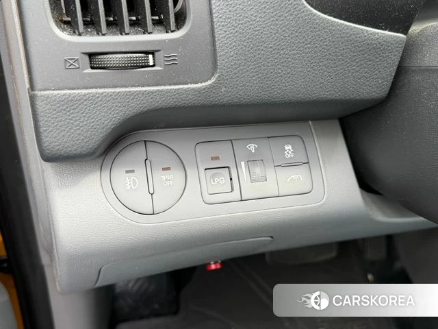 Hyundai The New Grand Starex id 4536626 из Кореи 10