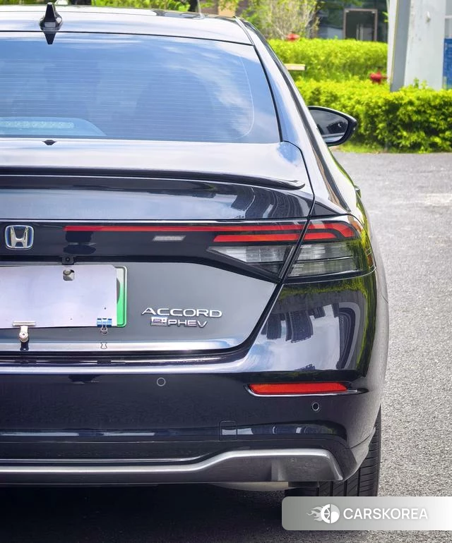 Honda Accord PHEV id 4260762 из Китая 10