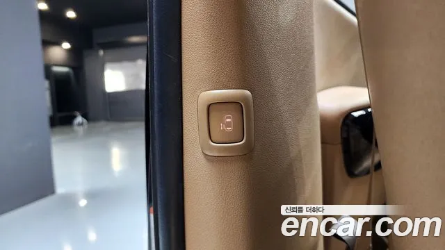 Kia The New Carnival id 2700736 из Кореи 10