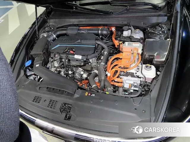 Hyundai Grandeur Hybrid (GN7) id 3305636 из Кореи 10