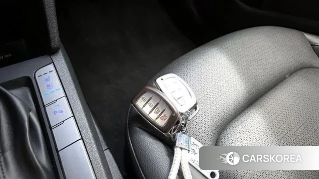 Hyundai Avante AD id 3647366 из Кореи 10