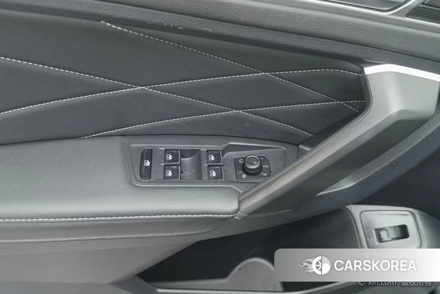 Volkswagen Tiguan L id 4273022 из Китая 10