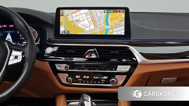 BMW 5 Series (G30) id 3606209 из Кореи 10